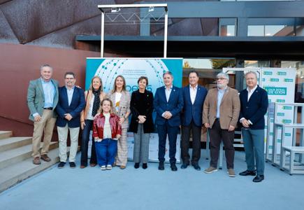 Un millar de personas participan en el VIII Congreso sobre acondroplasia celebrado en Gijón