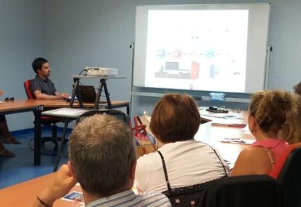 La Cámara analiza la comunicacion digital con el cliente y las principales aplicaciones orientadas al comercio en sendos talleres 