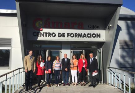 Entrega de diplomas de la tercera edición del Programa de Experto en Gestion Medioambiental del Sector Industrial