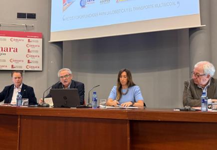 La patronal del transporte por carretera debate sobre la importancia del Corredor Noroeste para el sector