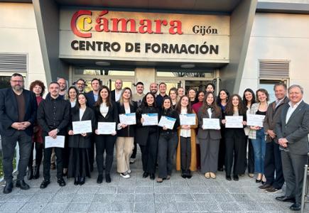 La Cámara de Comercio de Gijón entrega los diplomas del XI Máster en Dirección y Gestión de RRHH