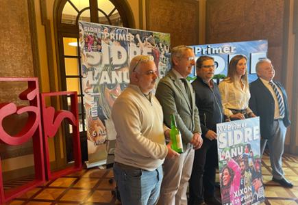 La Cámara de Comercio de Gijón colabora con la ‘Primer Sidre L’Añu 2025’, que reunió a 10.000 personas en el Recinto Ferial