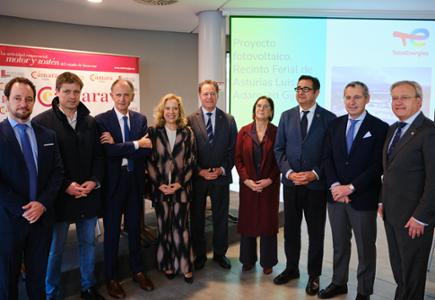 La Cámara de Comercio de Gijón y TotalEnergies inauguran la instalación fotovoltaica del Pabellón Central del Recinto Ferial