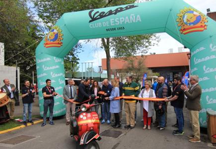 El ‘Vespa World Days’ reúne a más de 3.400 congresistas en el Recinto Ferial de Asturias Luis Adaro